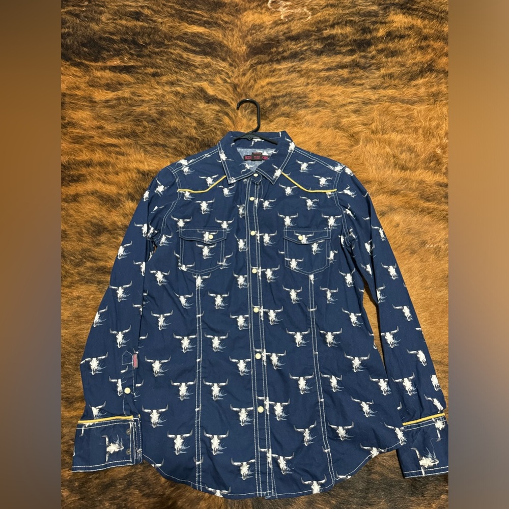 Women’s button up